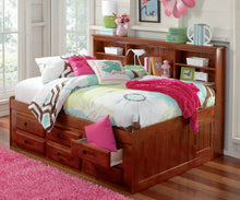 Load image into Gallery viewer, Blakely Daybed - Full Size with Storage